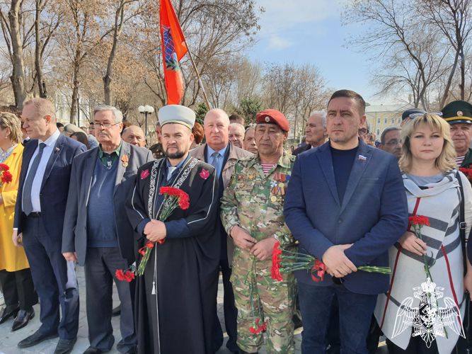 К патриотической акции «Растим патриотов России» присоединились росгвардейцы в Астрахани