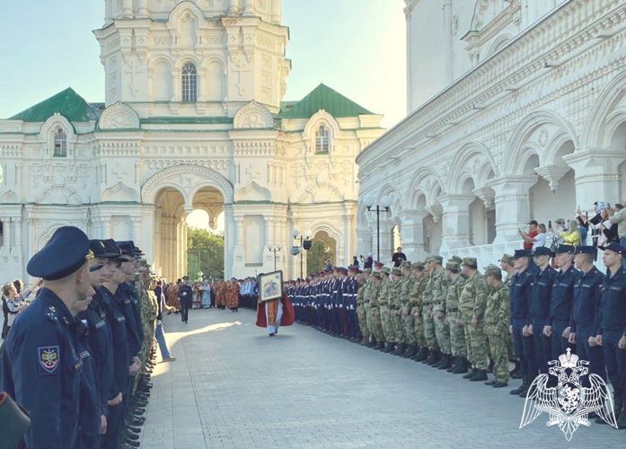 Представители Росгвардии в Астрахани присоединились к Всероссийской акции «Молитва о Победе»