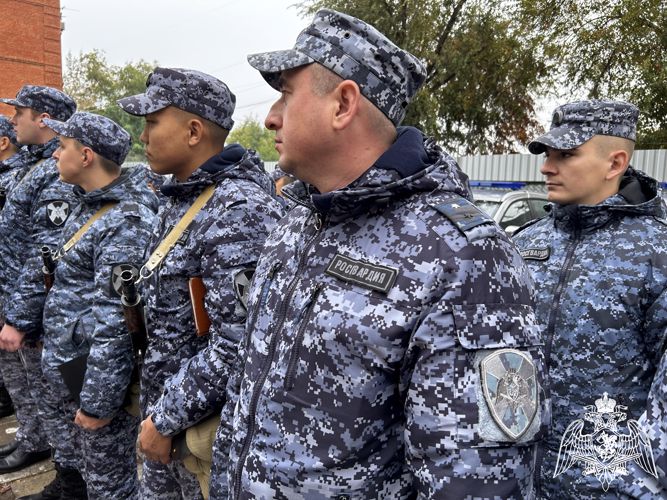 Сотрудники и ветераны вневедомственной охраны в Астрахани отметили профессиональный праздник