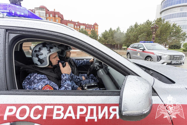 Росгвардия и сотрудники региональных взаимодействующих ведомств обеспечивают правопорядок в период новогодних торжеств