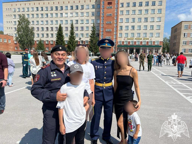 Профессии отца верны: в Год семьи — о династии защитников Отечества Кука