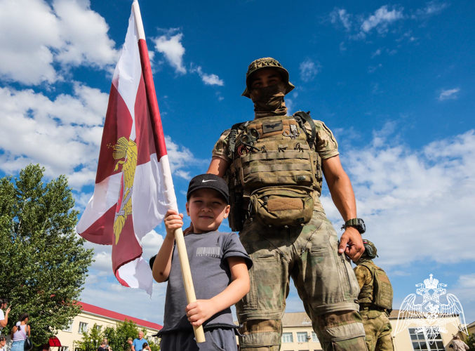 Отличившихся на спецоперации военнослужащих Росгвардии чествовали в Астрахани 