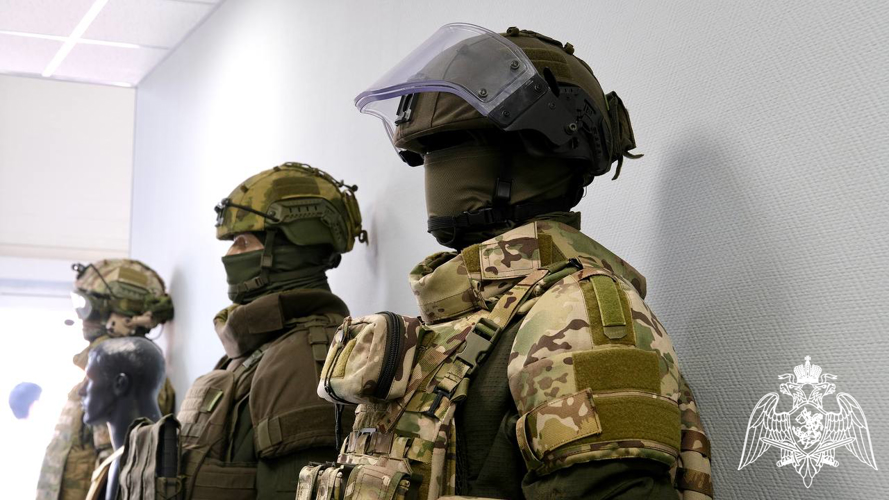 При участии Росгвардии в Астраханской области открыли завод бронежилетов