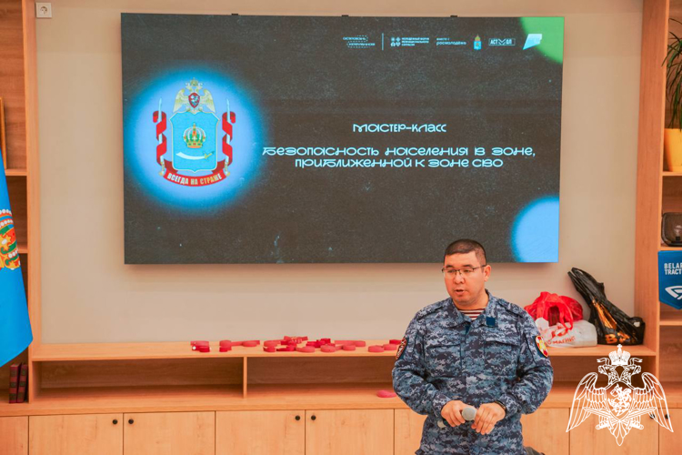 Росгвардейцы провели мастер-класс по оказанию первой медицинской помощи в рамках трека «Астрахань - Кременная»