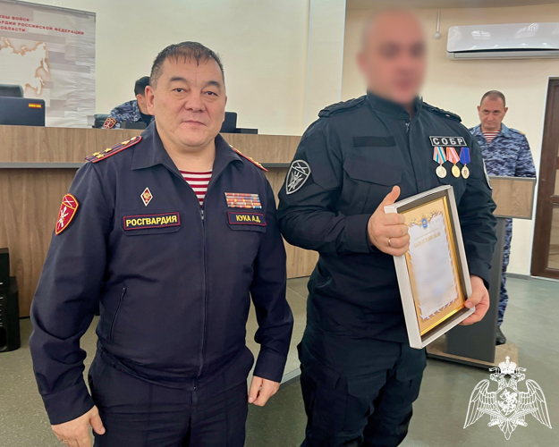 В День образования СОБР «Каспий» в Астрахани наградили отличившихся росгвардейцев