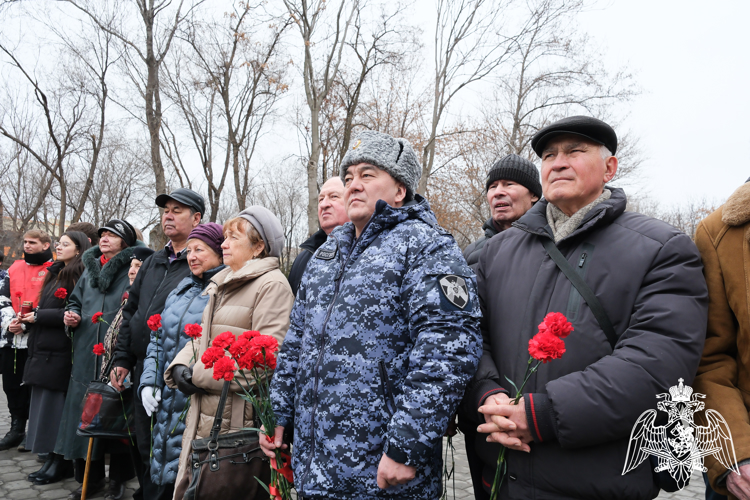 Сотрудники регионального Управления Росгвардии приняли участие в акции памяти в Астрахани