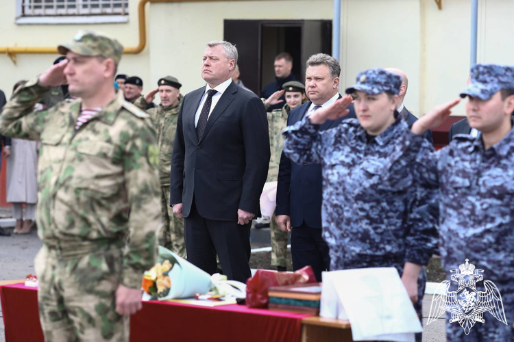 В День Росгвардии губернатор Астраханской области наградил отличившихся сотрудников и военнослужащих ведомства