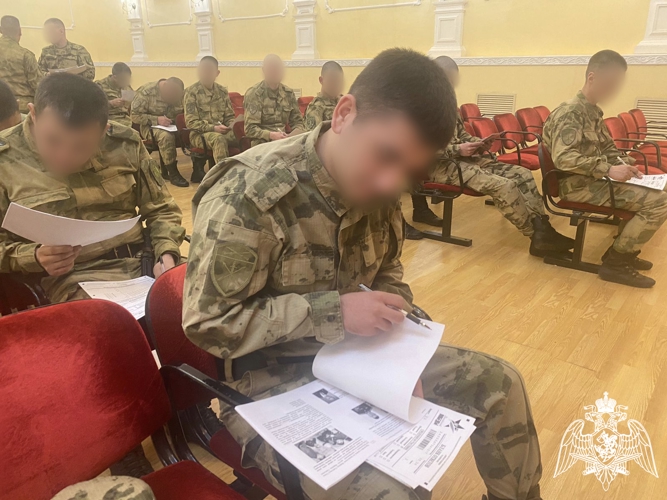 Росгвардейцы — участники СВО присоединились к всероссийской акции «Диктант Победы» в Астрахани