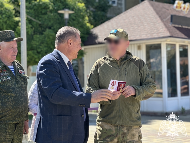 Росгвардейцы почтили память воинов-интернационалистов в Астрахани 