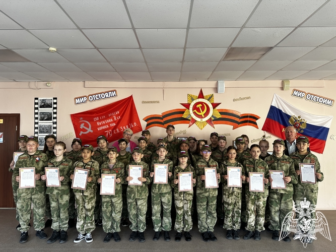 Астраханские школьники присоединились к акции Росгвардии «Письмо Герою»