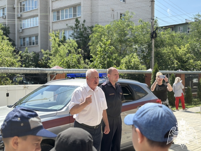 Акция «Каникулы с Росгвардией» прошла в Астрахани накануне дня защиты детей