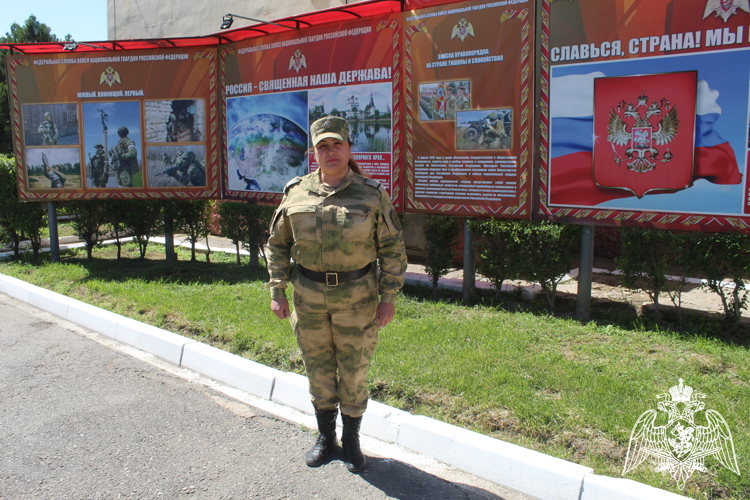 ВОЕННОСЛУЖАЩАЯ АСТРАХАНСКОГО БАТАЛЬОНА РОСГВАРДИИ СПАСЛА ЖИЗНЬ МУЖЧИНЕ С ПРИСТУПОМ ХРОНИЧЕСКОГО ЗАБОЛЕВАНИЯ