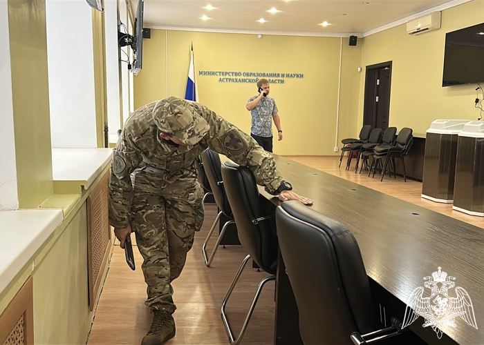 Росгвардия проверила безопасность избирательных участков в Астраханской области