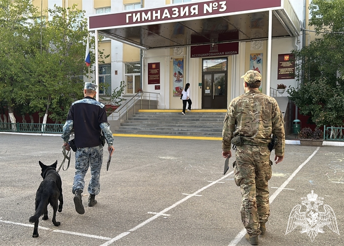 Росгвардия проверила безопасность избирательных участков в Астраханской области