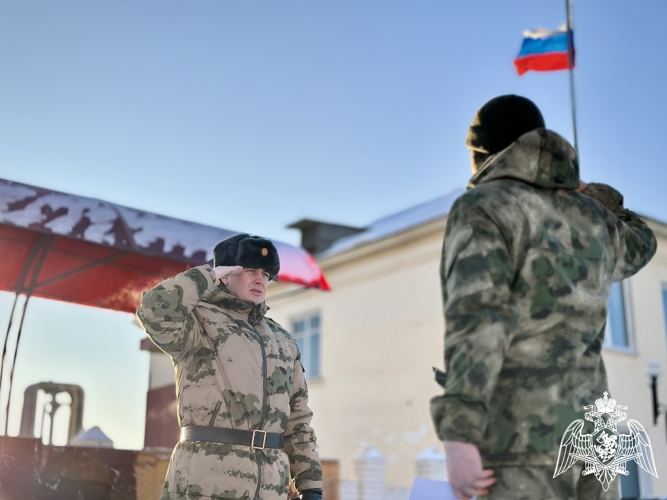 Астраханским военнослужащим Росгвардии — участникам СВО вручили ведомственные и региональные награды