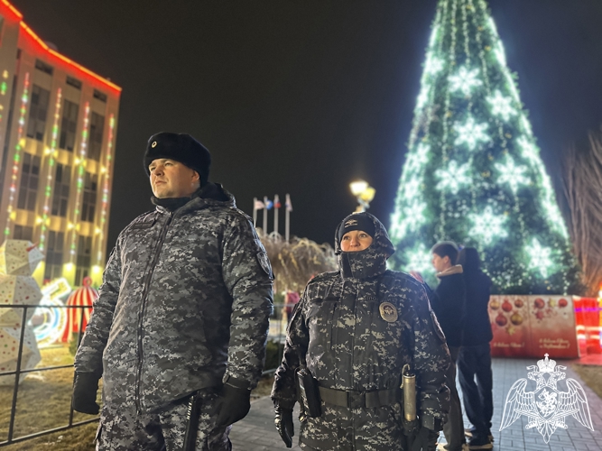 Росгвардейцы обеспечили охрану общественного порядка в новогоднюю ночь в Астраханской области