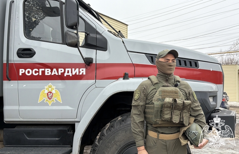 Офицер СОБР «Каспий» стал главным героем программы «7 вопросов профессионалу»