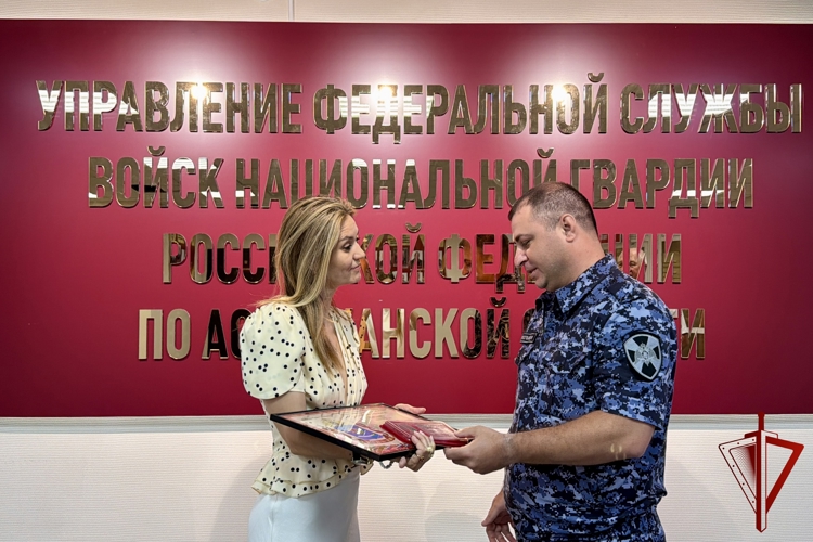 Росгвардия передала бойцам СВО полсотни единиц оружия от неравнодушных астраханцев