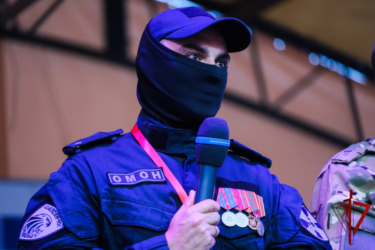 Офицер ОМОН Росгвардии стал участником «Диалога с Героями» в Астрахани