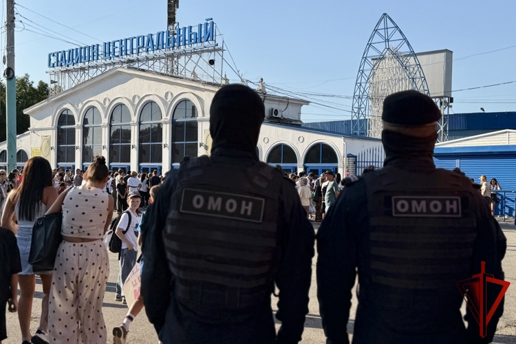 Росгвардия обеспечила безопасность проведения матча Кубка России в Астрахани