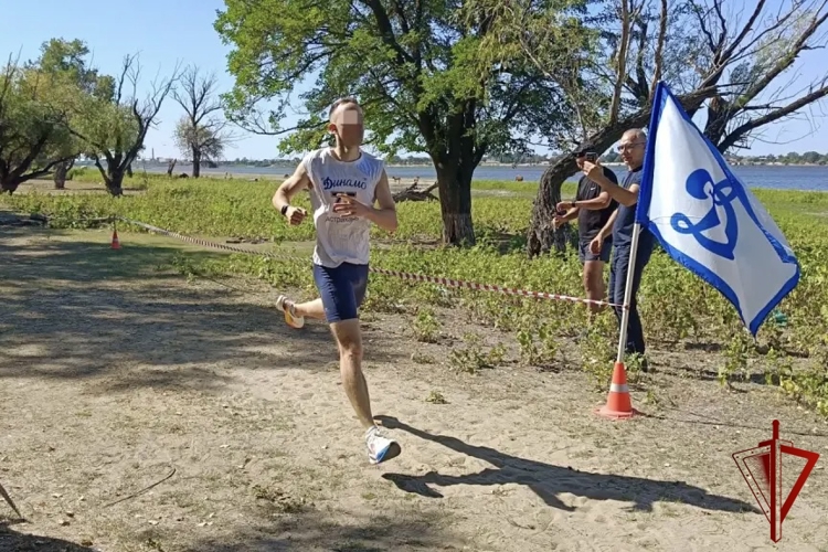 Росгвардейцы стали победителями чемпионата по легкоатлетическому кроссу в Астрахани