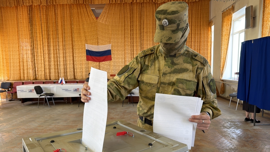 В Астрахани военнослужащие Росгвардии — участники СВО активно отдают голоса за будущее страны